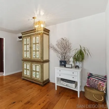 Image 8 - 420 West 16th Street, National City, CA 91950, USA - House for sale