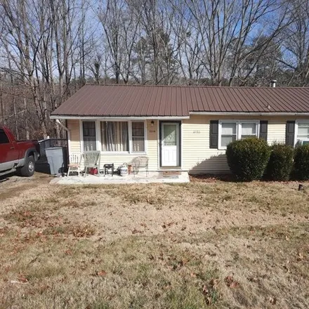 Buy this 3 bed house on 2320 Robin Hood Drive in Danville, VA 24540