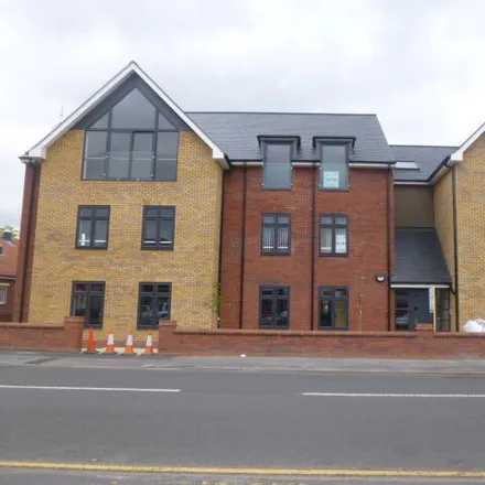 Rent this 2 bed apartment on Sainsbury's Local in Hull Road, Anlaby