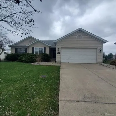 Rent this 3 bed house on 255 Stone Ridge Lane in Monroe, OH 45044