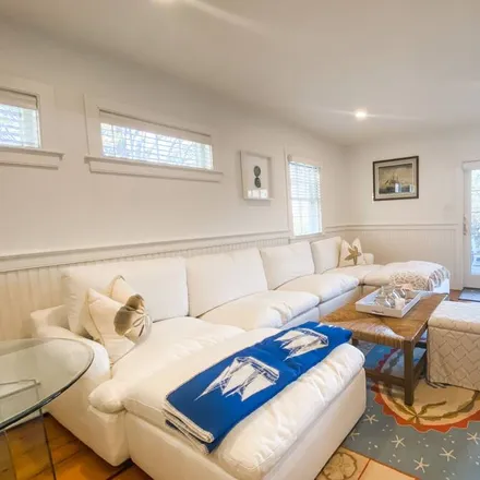 Rent this 6 bed house on Nantucket