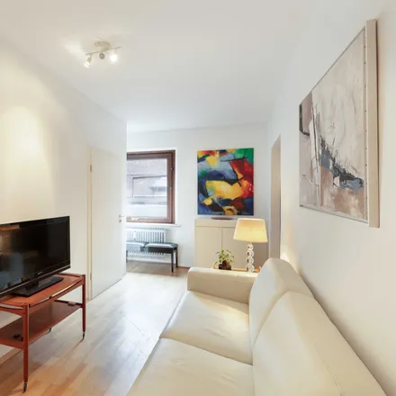 Rent this 1 bed apartment on Siebenschön 3a in 22529 Hamburg, Germany
