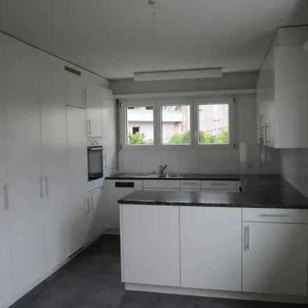 Image 8 - Seemattweg 3, 6403 Küssnacht (SZ), Switzerland - Apartment for rent