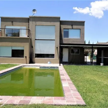 Buy this 3 bed house on unnamed road in Partido de Tigre, Benavídez