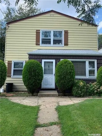 Rent this 1 bed house on 54 Lakeview Avenue in Village of Lynbrook, NY 11563