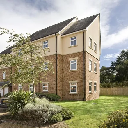 Rent this 2 bed apartment on unnamed road in Virginia Water, GU25 4DG