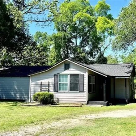 Rent this 2 bed house on 218 South Wood Street in Willis, TX 77378