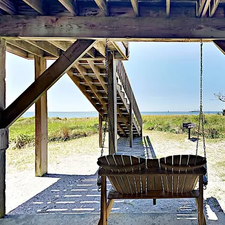 Rent this 3 bed condo on Ocracoke in NC, 27960