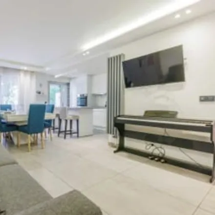 Rent this 4 bed apartment on 145 Avenue de Flandre in 75019 Paris, France