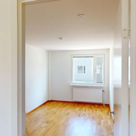 Rent this 2 bed apartment on Väpnaregatan 16 in 586 47 Linköping, Sweden