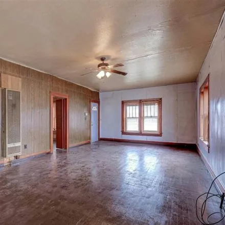 Image 9 - 403 Nw Columbia Ave, Lawton, Oklahoma, 73507 - House for sale