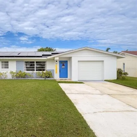 Image 3 - 11425 47th Ave N, Saint Petersburg, Florida, 33708 - House for sale