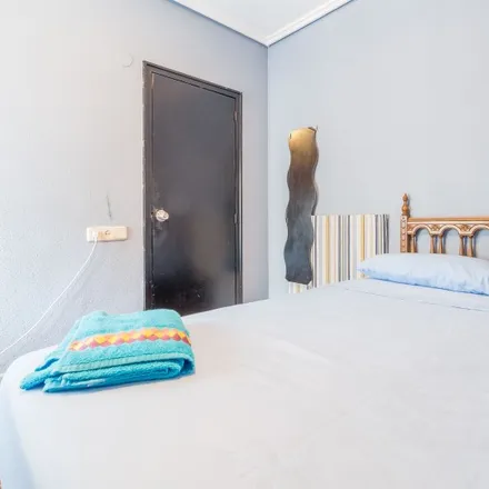 Image 3 - Carrer de l'Actor Mauri, 46022 Valencia, Spain - Room for rent