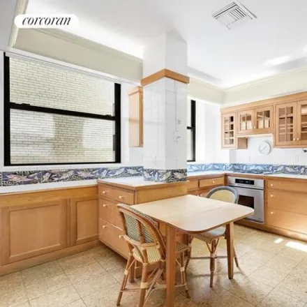 Image 5 - 64 East 87th Street, New York, NY 10028, USA - Apartment for sale