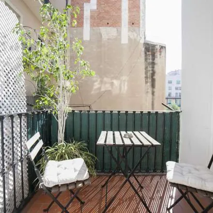 Rent this 6 bed apartment on Institut Jaume Balmes in Carrer del Consell de Cent, 08001 Barcelona