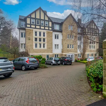 Buy this 2 bed apartment on Park Avenue in Leeds, LS8 2BL