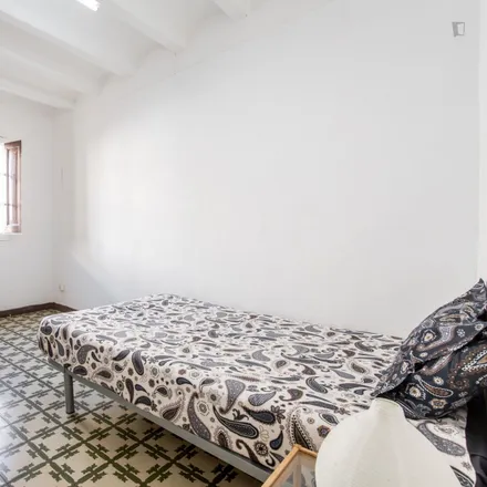 Rent this 2 bed room on Carrer de Ferlandina in 39, 08001 Barcelona