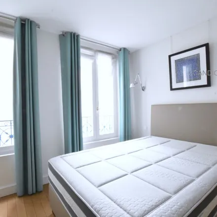 Image 7 - 4 Rue du Faubourg Poissonnière, 75010 Paris, France - Apartment for rent
