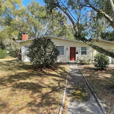Buy this 3 bed house on 727 North Amelia Avenue in DeLand, FL 32724