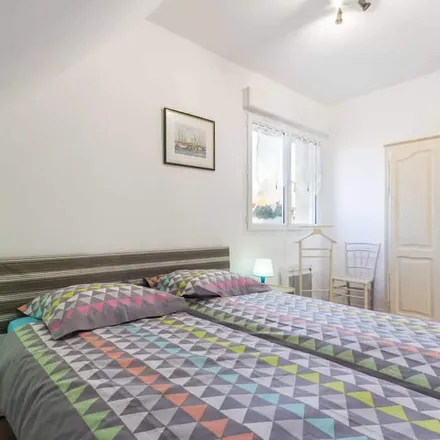 Rent this 1 bed house on 76230 Arrondissement de Rouen