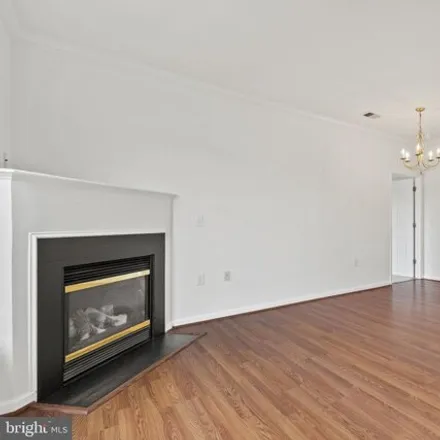 Image 2 - Chantilly Park Condo, Centreville Road, Chantilly, VA 20151, USA - Condo for sale