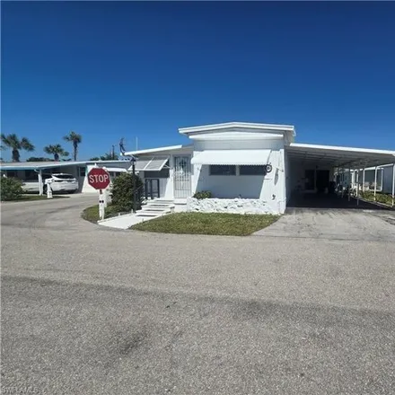 Image 1 - 99 Moorhead Mnr Unit 99, Naples, Florida, 34112 - Apartment for sale