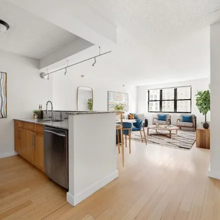 Image 3 - 504 West 47th Street, New York, NY 10036, USA - Condo for sale