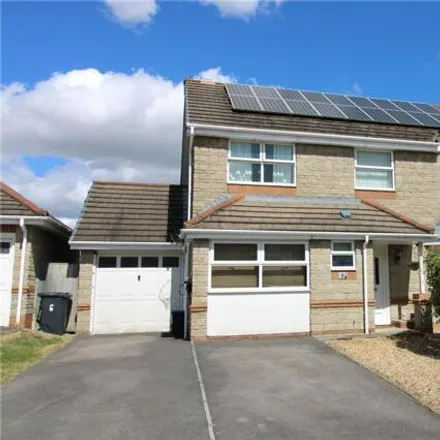 Buy this 4 bed house on Sharp Close in Swindon, SN5 5XN