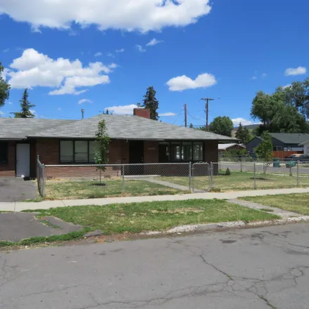 Buy this 3 bed house on 2151 Vine Avenue in Klamath Falls, OR 97601