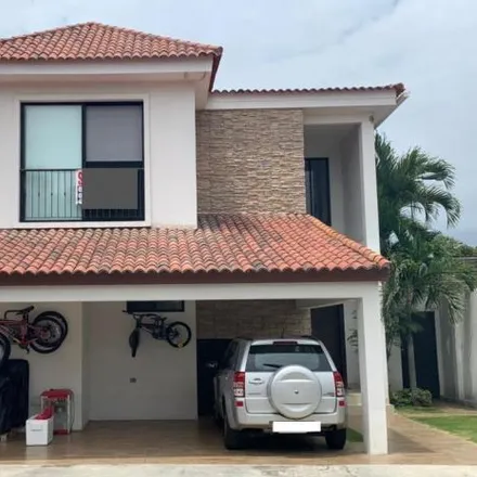 Buy this studio house on unnamed road in 090901, Guayaquil