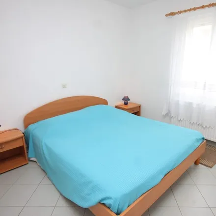 Rent this 2 bed apartment on 51553 Mali Lošinj