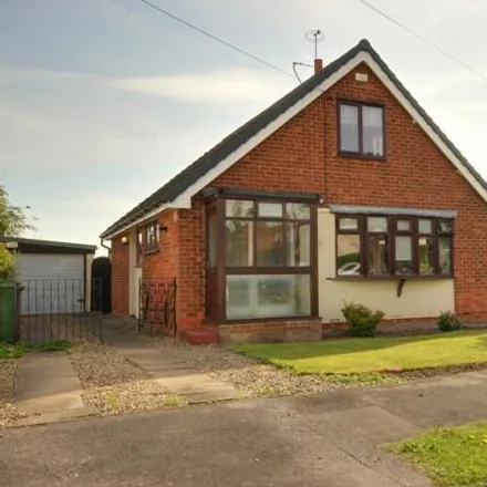 Buy this 3 bed house on Dene Close in Dunswell, HU6 0AB