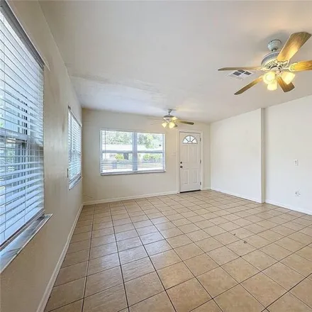 Image 7 - 1860 28th Street South, Saint Petersburg, FL 33712, USA - House for rent