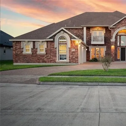 Buy this 6 bed house on 8077 West Bar-Le-Doc Drive in Corpus Christi, TX 78414