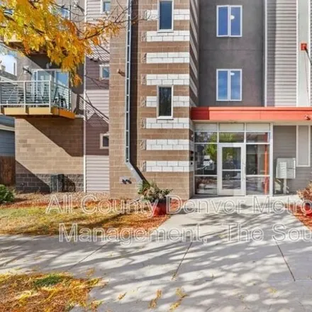 Rent this 3 bed condo on 2999 Lawrence St Unit 400 in Denver, Colorado