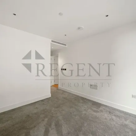 Image 6 - 85 Battersea Rise, London, SW11 1HW, United Kingdom - Apartment for rent