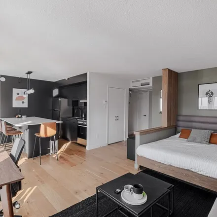 Image 6 - 650 Rue Saint-Jean, Quebec, QC G1R 1P8, Canada - Apartment for rent