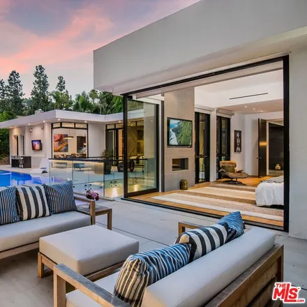 Image 7 - 1049 Loma Vista Drive, Beverly Hills, CA 90210, USA - House for sale
