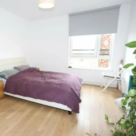 Rent this 1 bed room on Bluebell House in Blondin Way, London