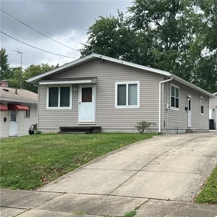 Buy this 3 bed house on 1576 Slusser Road in Akron, OH 44305