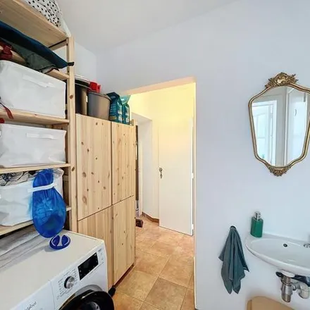 Rent this 2 bed apartment on Rue d'Albanie - Albaniëstraat 12 in 1060 Saint-Gilles - Sint-Gillis, Belgium