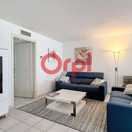 Rent this 3 bed apartment on 125 Boulevard Espero Pax in 06590 Saint-Raphaël, France