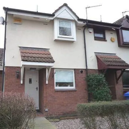 Rent this 1 bed townhouse on Bladen Close in Cheadle Hulme, SK8 5RU