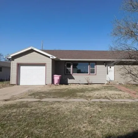 Buy this 3 bed house on 472 West Hickory Street in Wilber, NE 68465