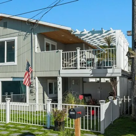 Buy this 2 bed house on 2437 West Day Island Boulevard West in University Place, WA 98466