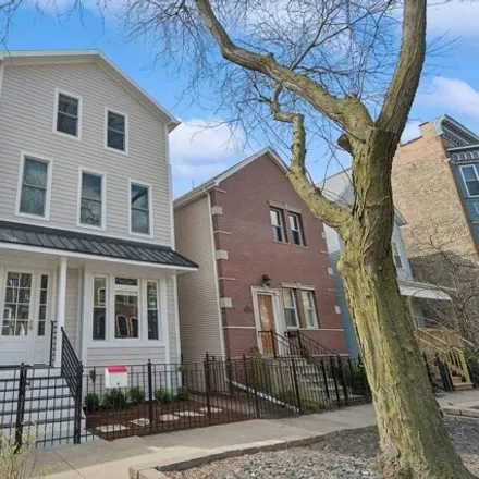 Image 2 - 1329 West Wellington Avenue, Chicago, IL 60618, USA - House for sale