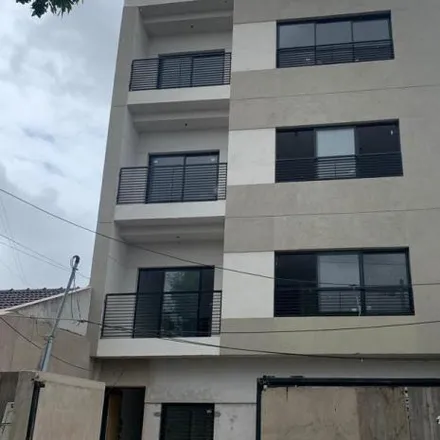 Buy this studio apartment on Avenida Presidente Juan Domingo Perón 115 in Partido de La Matanza, Villa Luzuriaga