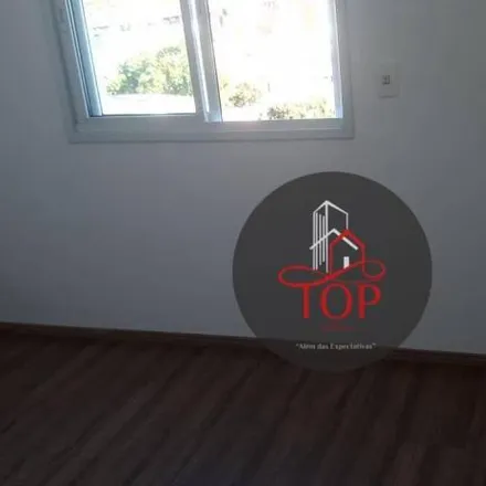 Rent this 2 bed apartment on Rua Lauro Muller in Vila Sacadura Cabral, Santo André - SP