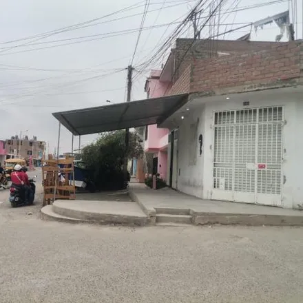 Image 2 - Avenida Alfonso Ugarte, Comas, Lima Metropolitan Area 15326, Peru - House for sale