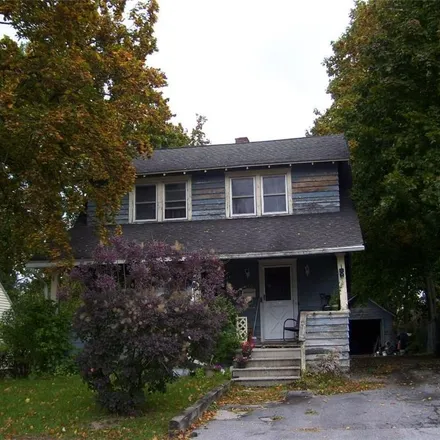 Buy this 3 bed house on 319 East Molloy Road in Hinsdale, City of Syracuse